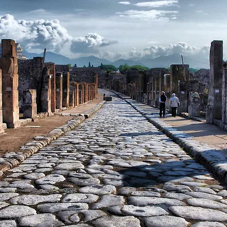 La Dimora Del Viaggiatore * Castellammare di Stabia